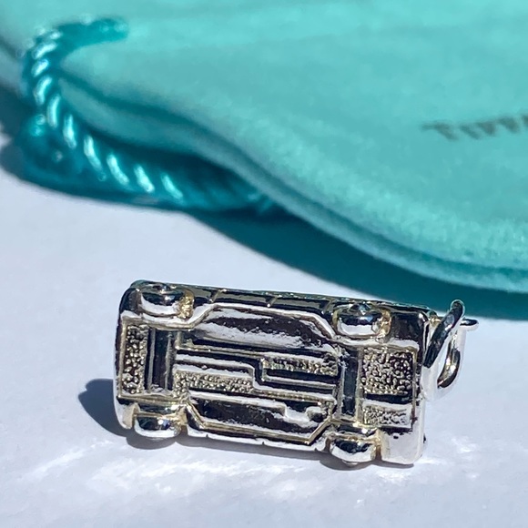 AUTH RARE vintage Tiffany & Co. taxi cab charm/pendant🚕 - Picture 13 of 17